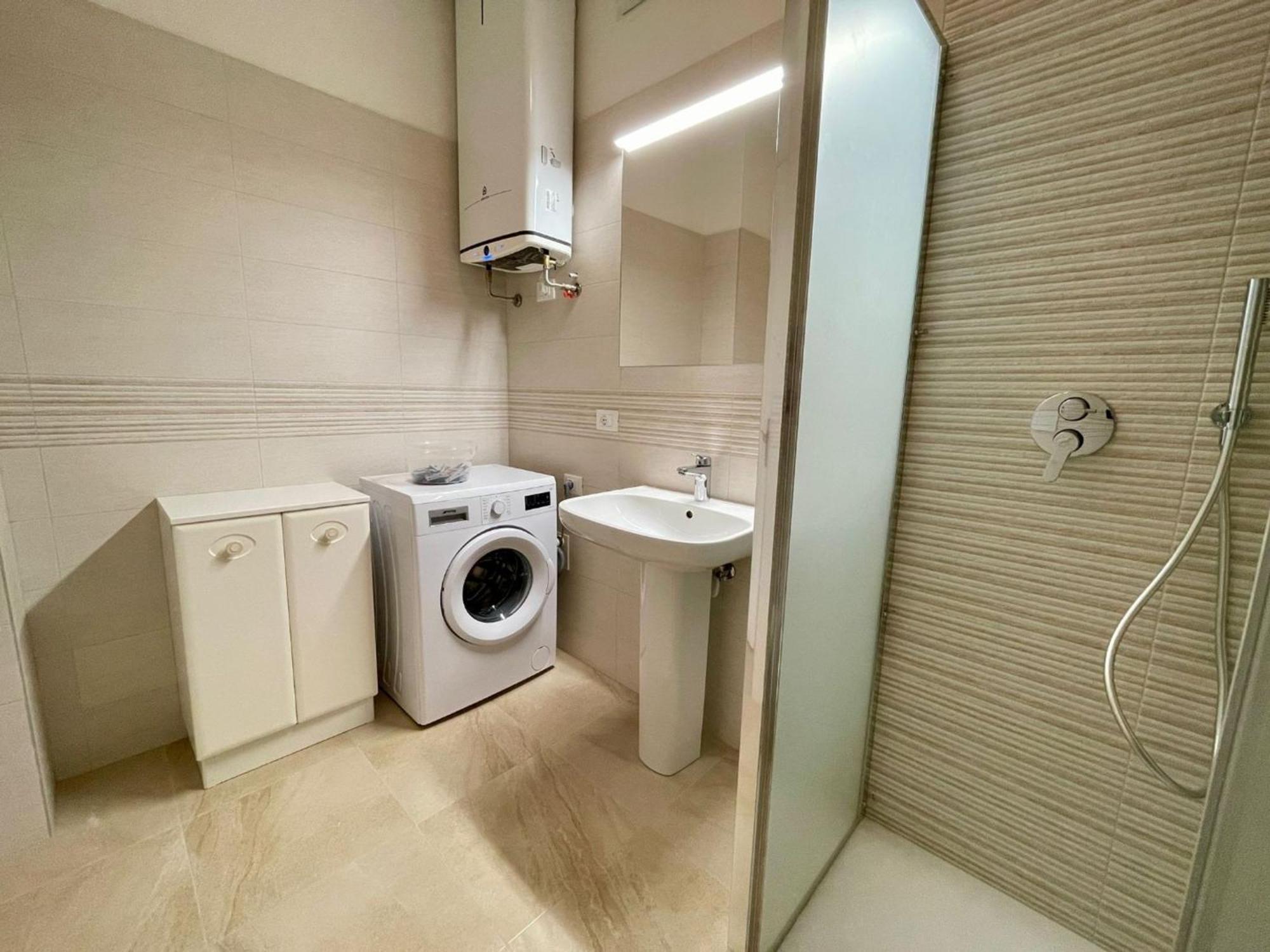 Appartamento Sunny Family With Pool Near The