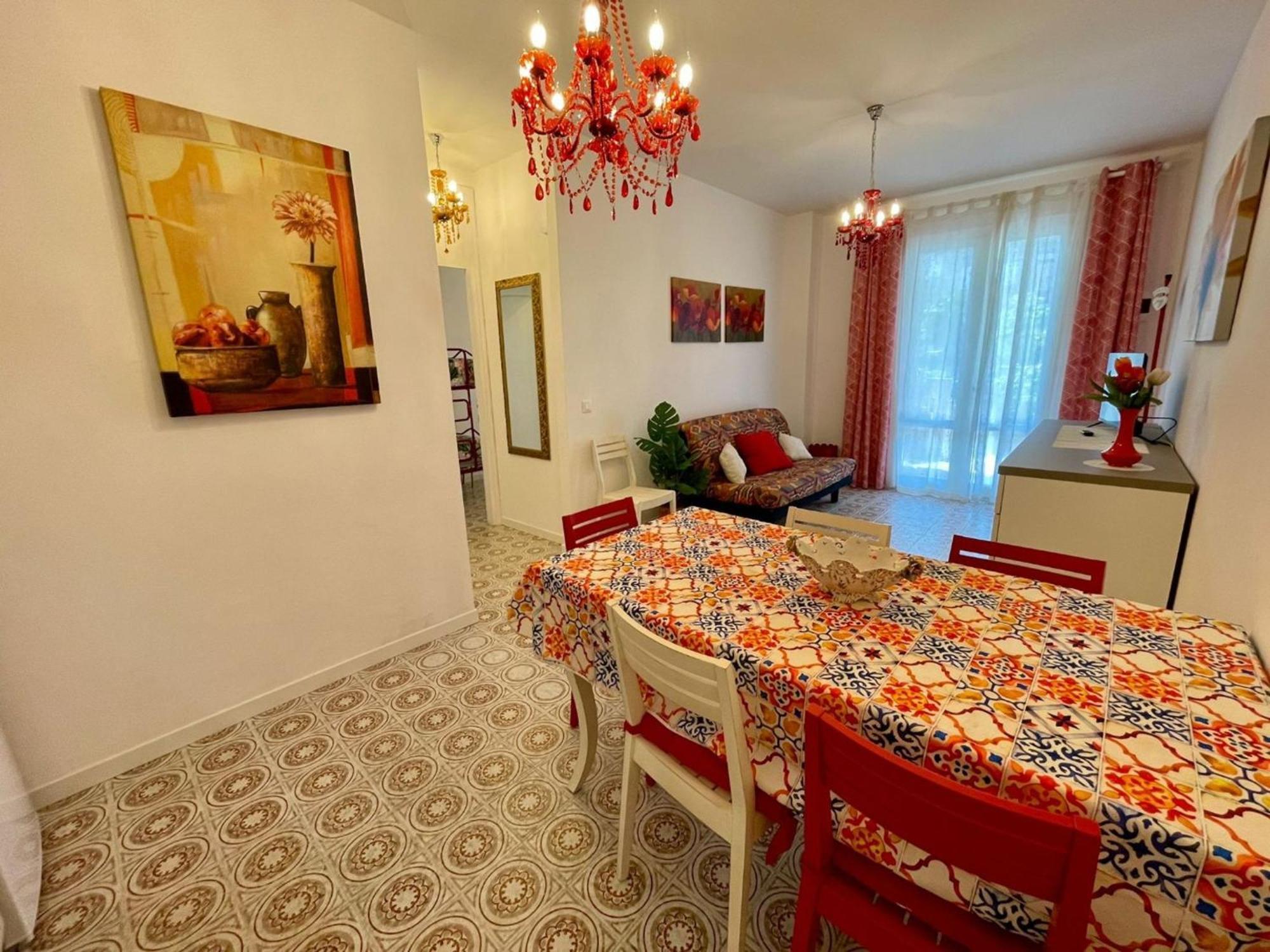 Appartamento Sunny Family With Pool Near The *
